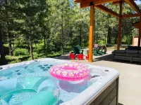 Luxury, Private Suncadia NEW Build, 4 KING SUITES, Bunk Room, Hot tub, Game Room