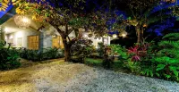 BIG! 3BR Home Fully Equipped, Pool, Gardens & WiFi -  Ferienhäuser