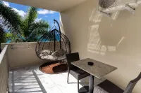 Modern Sea View Renovated Studio Hip Strip - 2-Star
