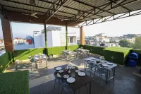 The Hoften Vibranta Haridwar - Hot Tub