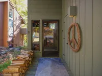 Loon Mountain View 3BR, AC, Hot Tubs, Indoor Pools, Tesla Charger - Bjergudsigt