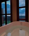 Celeste Suites, in Vale dos Vinhedos with Bathtub and Colonial Breakfast - Homestays