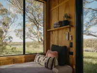 Cabn Clare Valley - parking