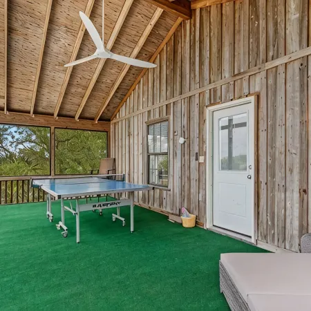 Pachs Crab Shack - Charming Waterfront 3 bed 1.5 bath House with a Dock