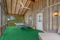 Pachs Crab Shack - Charming Waterfront 3 bed 1.5 bath House with a Dock - Beach