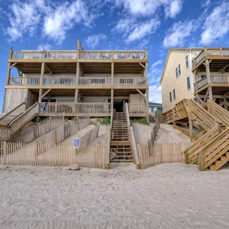 Paradise Found! Fabulous, Flexible, Beach Front Luxury! Hot Tub, Best Location!