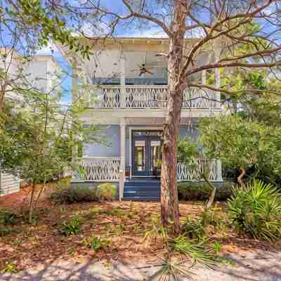 Updated Seacrest Beach beauty! 4 bikes included Hotel Exterior