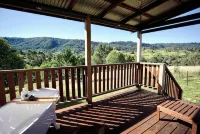 Ironbark Luxury Farm-Stay & Highland Cows.
