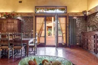 Villa with air conditioning, heated pool, sauna, garden, in the Chianti area - Boutique
