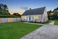 Brand New 5BR - Pool, Hot Tub, A/C – Walk to Beach, Main St Ferry - Sleeps 12