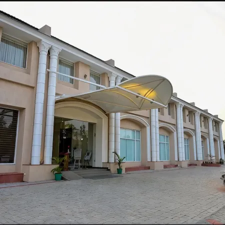 Safal Retreat