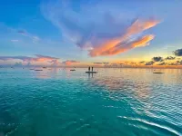 2023 Renovated The Retreat 17 Oceanview ground floor condo steps to ocean/beach Hotels in Rum Point