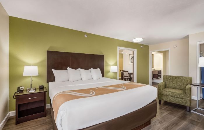 Quality Inn & Suites Quincy - Downtown
