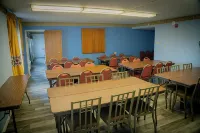 Royal Inn & Suites