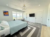 Stunning views 6-bedroom vacation home, with Private Beach Resort access. - 4 tähden