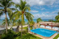 Unbeatable Oceanfront/Beachfront Location 2 Bedrooms Villa Snorkeling Paradise