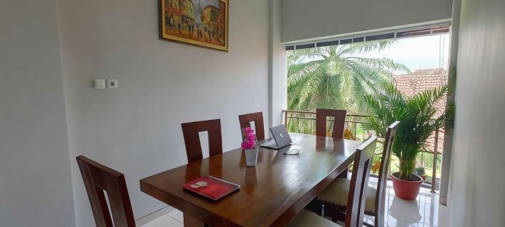 Ati Tentrem Guesthouse 젬버 호텔