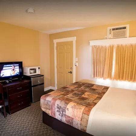 Midway Motel