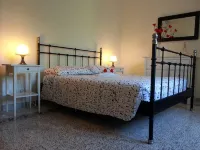 Lovely Sea View Apartment Lido di Ostia, 30 minutes from  center of Rome, Wi-Fi