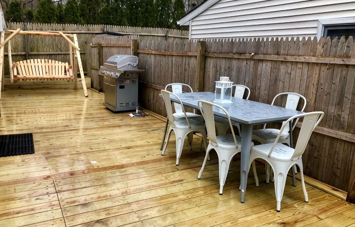 Renovated Cozy Chic North Fork Cottage, steps away from the Beach & Wine Trail!!