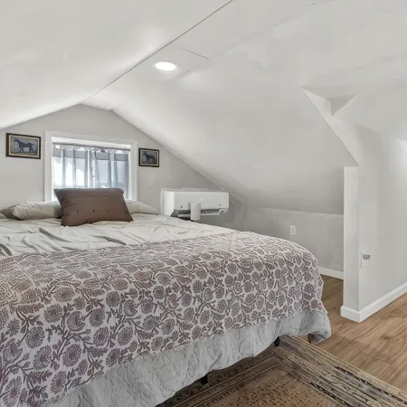 Quaint Mini Cottage in Shepherdstown - Walking Distance