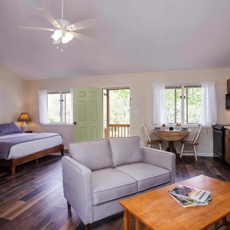 Love Ridge Mountain Lodging