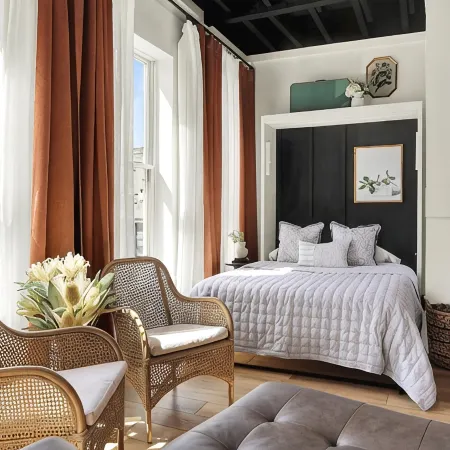 Unique Urban 1 Bedroom Flat, the Upper Plum