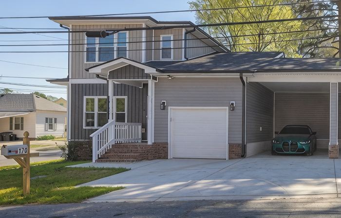 The Briar ~ Sleek 3BR New Home Walk to DT w/Outdoor Area