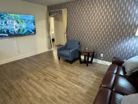 Newly renovated 2-bedroom house in lovely downtown Elizabethtown on quiet street