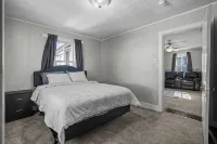 3 Bedroom Fully Remodeled and Centrally Located!