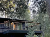 All New, 3 Bdrms, HOT TUB, near town and trails - Balkoner