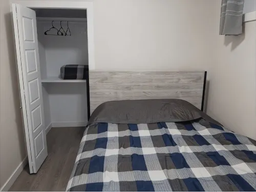 A cozy one bedroom suite located in the peaceful neighborhood of Evergreen.