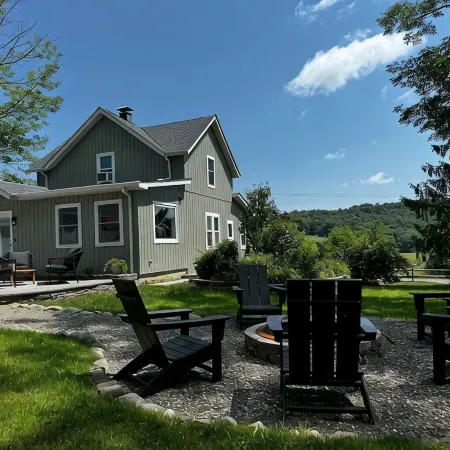 Charming 2-bedroom Country Cottage with Hot Tub