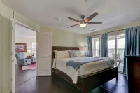 BEAUTIFUL CONDO-NO-STEPS- GORGEOUS VIEWS -HEART OF BRANSON-AFFORDABLE & SPACIOUS - Boutique