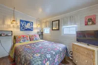 Lakefront Cottage on Moon Lake