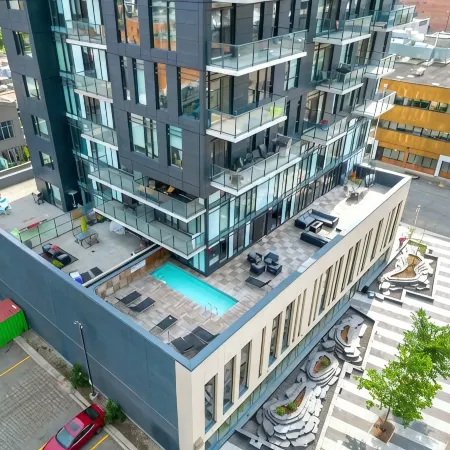 Luxurious Condo w/ Breathtaking Tower Views | Heart of Downtown