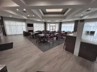 La Quinta Inn & Suites by Wyndham Jacksonville Butler Blvd - sarapan