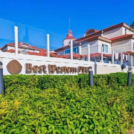 Best Western Plus Suites Hotel Coronado Island