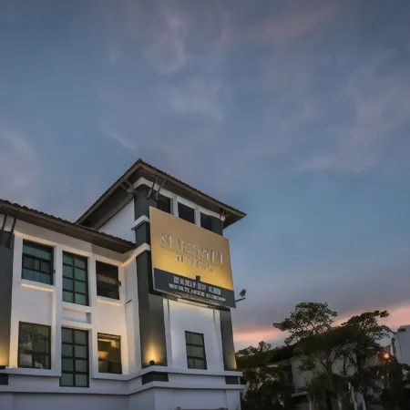 Econtel Hotel
