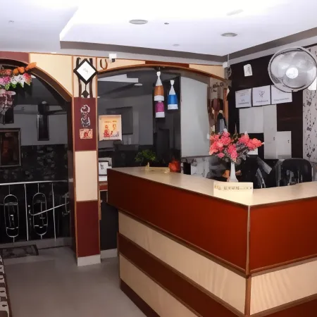 Hotel Dharam Villa
