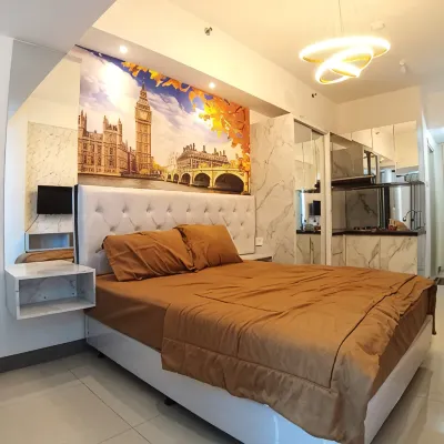 Anderson by Miracle Hotels near Playtopia Pakuwon Mall