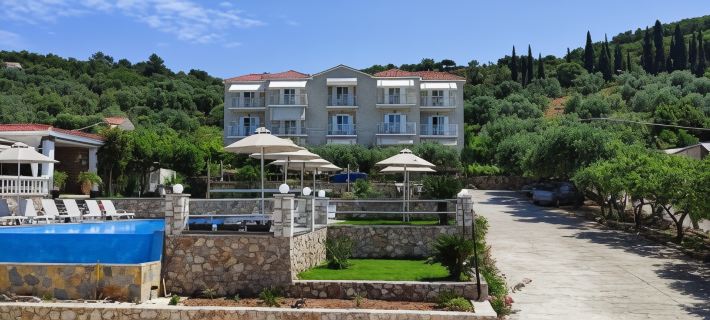 Oskars Studios & Apartments Hotel di Kefallinia