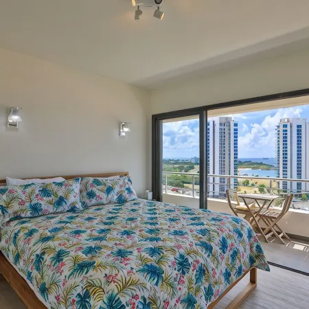 Oceanview 2BR-walking distance to Mullet bay Beach