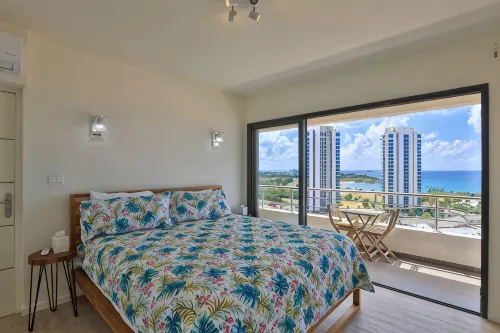 Oceanview 2BR-walking distance to Mullet bay Beach