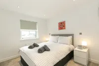 Cosy 3 Bedroom Home Next to Bicester Village! - 3 stjerner