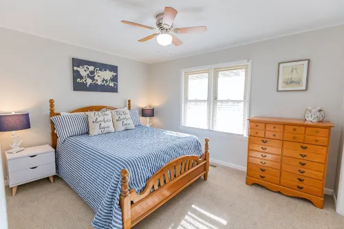Lake Views & Access + Pool, Indoor/Outdoor Living, Family &  Pet Friendly - 3-Star