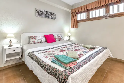 1 bdr apartment with heated pool, close to the beach, Complex Garden City