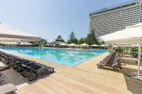 Grand Hotel Zhemchuzhina - Beach