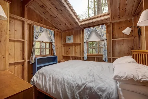 Spruce Chalet at Shore Haven, sleeps 5