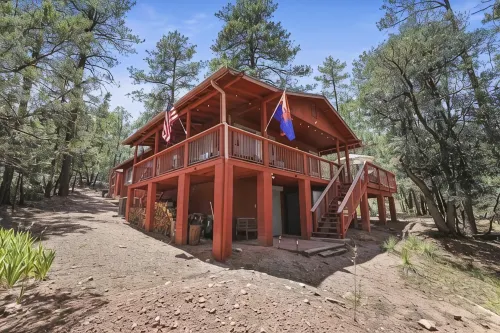 Welcome to Red Pine Retreat, your mountain getaway!